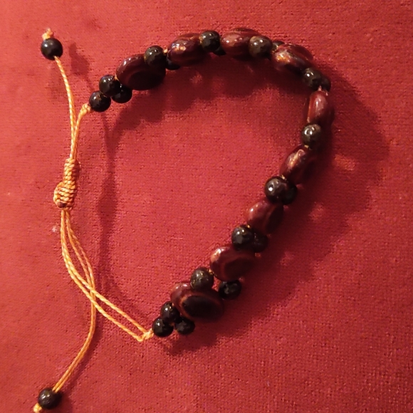 Adjustable bracelet, made of organic materials - Picture 3 of 4